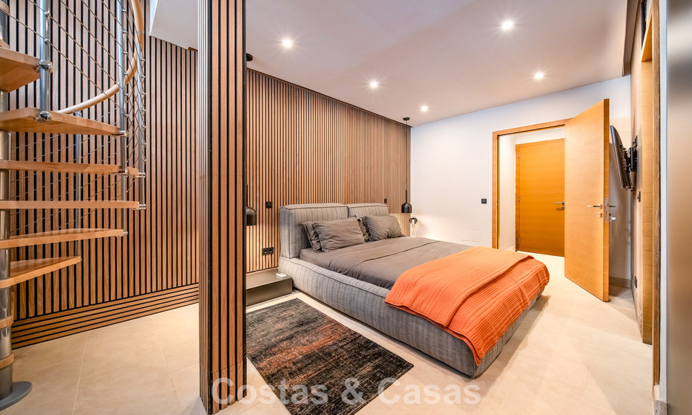 Villa de lujo completamente renovada en venta a pocos pasos del campo de golf en Guadalmina Alta, Marbella 795868