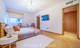 Villa de lujo completamente renovada en venta a pocos pasos del campo de golf en Guadalmina Alta, Marbella 795885 