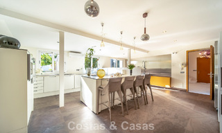 Villa de lujo completamente renovada en venta a pocos pasos del campo de golf en Guadalmina Alta, Marbella 795889 