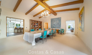 Villa de lujo completamente renovada en venta a pocos pasos del campo de golf en Guadalmina Alta, Marbella 795893 