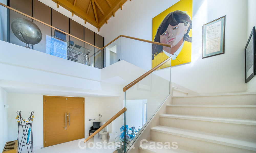 Villa de lujo completamente renovada en venta a pocos pasos del campo de golf en Guadalmina Alta, Marbella 795905