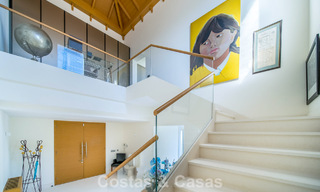 Villa de lujo completamente renovada en venta a pocos pasos del campo de golf en Guadalmina Alta, Marbella 795905 