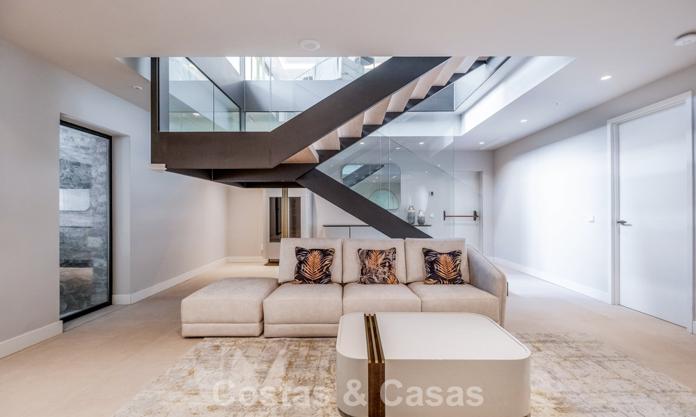 Villa moderna de alta gama con vistas panorámicas en venta en la New Golden Mile entre Puerto Banús y Estepona 795761