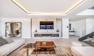 Villa moderna de alta gama con vistas panorámicas en venta en la New Golden Mile entre Puerto Banús y Estepona 795765 