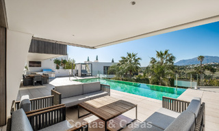 Villa moderna de alta gama con vistas panorámicas en venta en la New Golden Mile entre Puerto Banús y Estepona 795771 