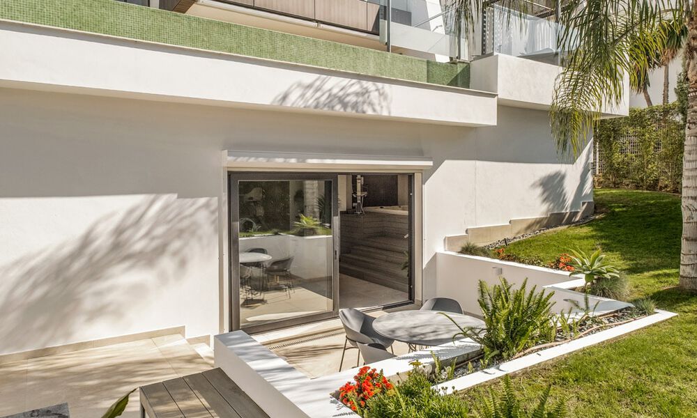 Villa moderna de alta gama con vistas panorámicas en venta en la New Golden Mile entre Puerto Banús y Estepona 795777