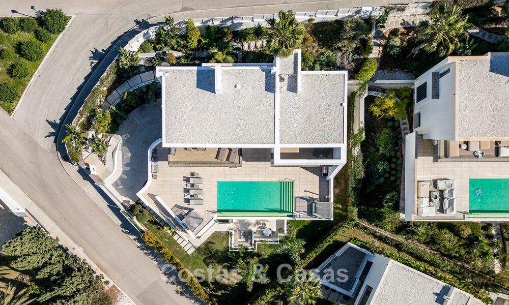 Villa moderna de alta gama con vistas panorámicas en venta en la New Golden Mile entre Puerto Banús y Estepona 795786