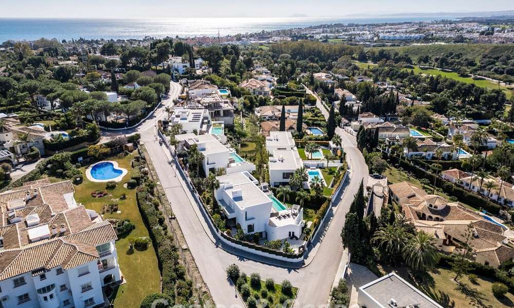 Villa moderna de alta gama con vistas panorámicas en venta en la New Golden Mile entre Puerto Banús y Estepona 795787
