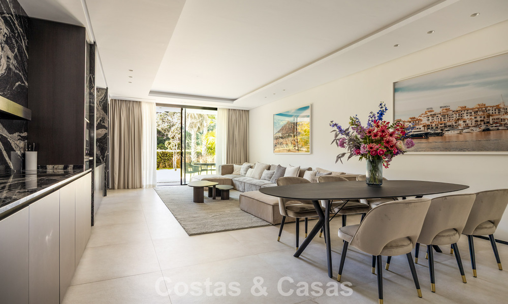 Espectacular villa de lujo contemporánea en venta con vistas al mar en El Madroñal, Marbella - Benahavís 796247