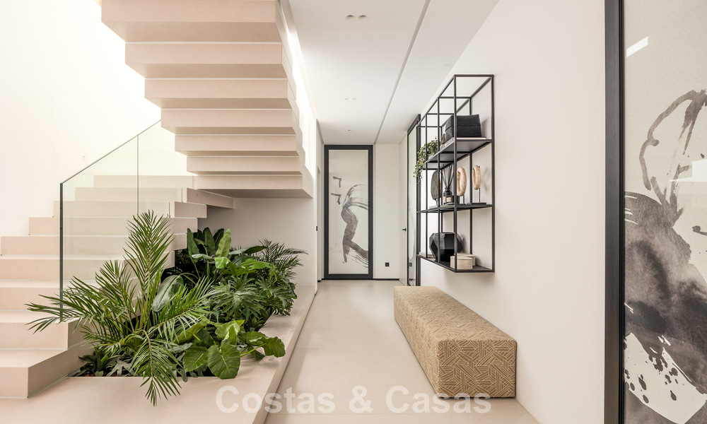 Espectacular villa de lujo contemporánea en venta con vistas al mar en El Madroñal, Marbella - Benahavís 796249