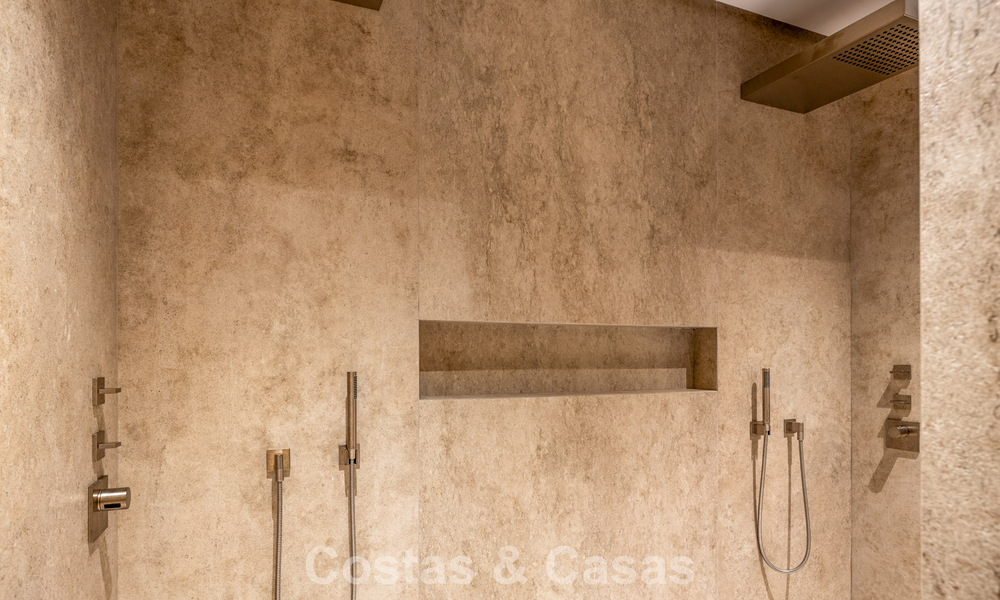 Espectacular villa de lujo contemporánea en venta con vistas al mar en El Madroñal, Marbella - Benahavís 796255