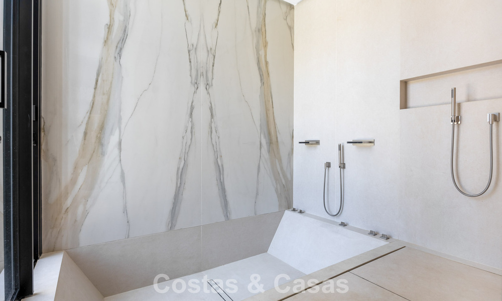 Espectacular villa de lujo contemporánea en venta con vistas al mar en El Madroñal, Marbella - Benahavís 796270