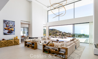 Espectacular villa de lujo contemporánea en venta con vistas al mar en El Madroñal, Marbella - Benahavís 796275 