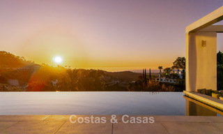 Espectacular villa de lujo contemporánea en venta con vistas al mar en El Madroñal, Marbella - Benahavís 796292 