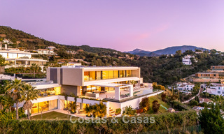 Espectacular villa de lujo contemporánea en venta con vistas al mar en El Madroñal, Marbella - Benahavís 796296 