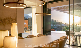 Espectacular villa de lujo contemporánea en venta con vistas al mar en El Madroñal, Marbella - Benahavís 796302 