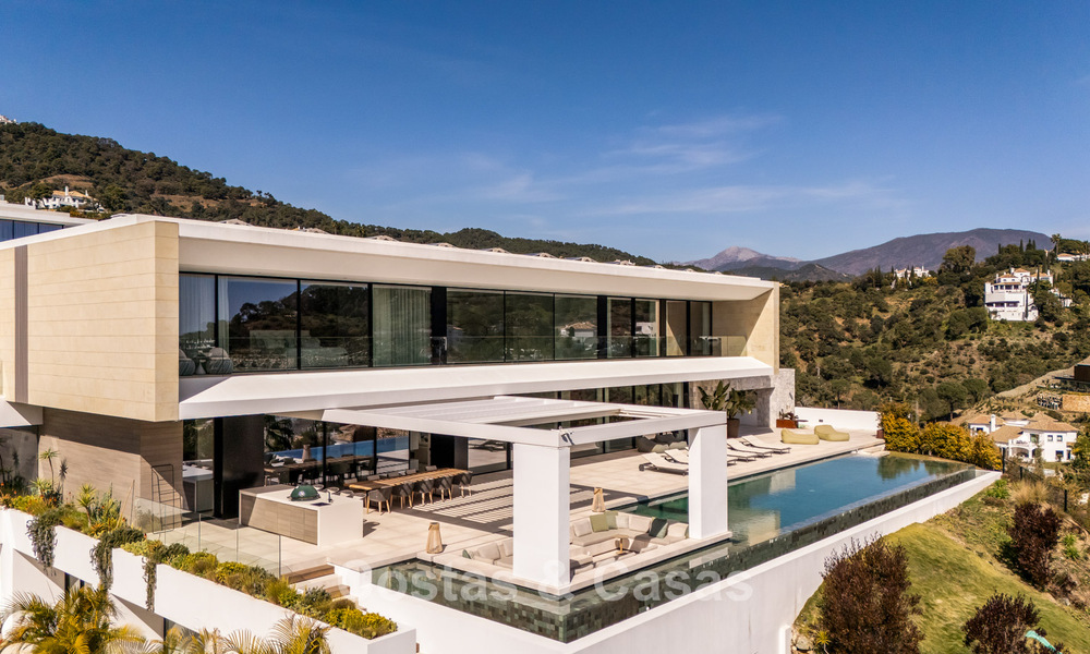 Espectacular villa de lujo contemporánea en venta con vistas al mar en El Madroñal, Marbella - Benahavís 796303