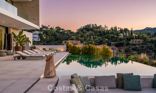 Espectacular villa de lujo contemporánea en venta con vistas al mar en El Madroñal, Marbella - Benahavís 796306 