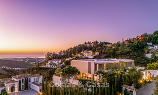 Espectacular villa de lujo contemporánea en venta con vistas al mar en El Madroñal, Marbella - Benahavís 796307 