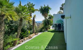 Villa tradicional renovada con vistas al mar y a la montaña en venta en Nueva Andalucía, Marbella 796151 