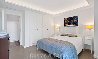 Villa tradicional renovada con vistas al mar y a la montaña en venta en Nueva Andalucía, Marbella 796154 