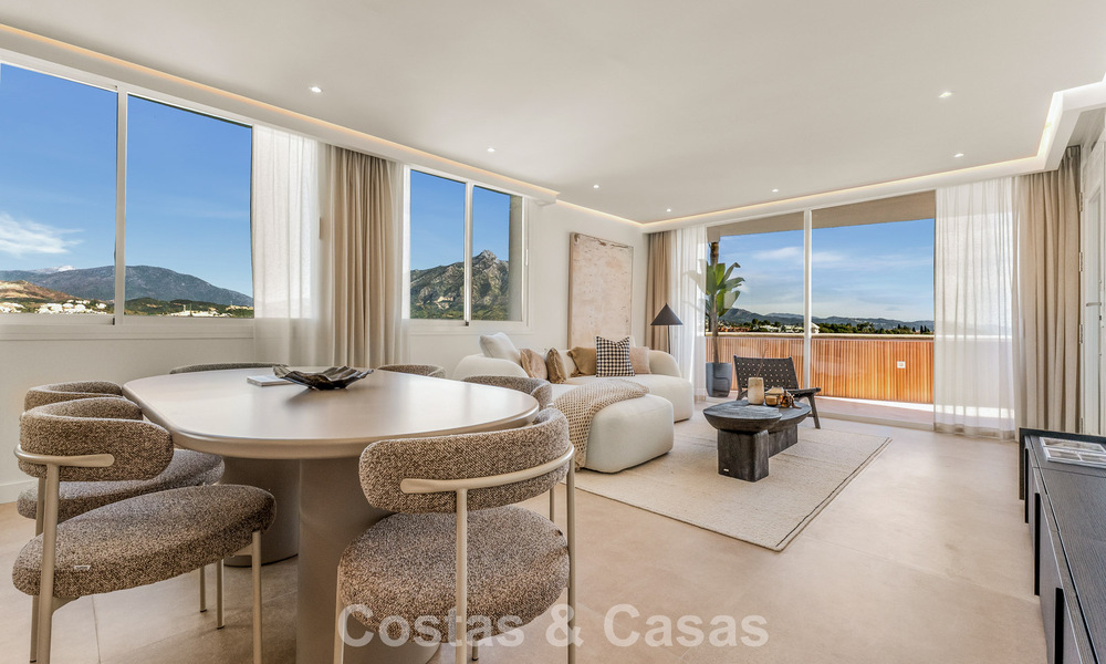 Apartamento modernamente renovado con amplia terraza en venta con vistas panorámicas en Nueva Andalucía, Marbella 796066