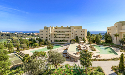 Apartamentos modernos de lujo en venta con vistas al mar en Mijas Costa, Costa del Sol 796020