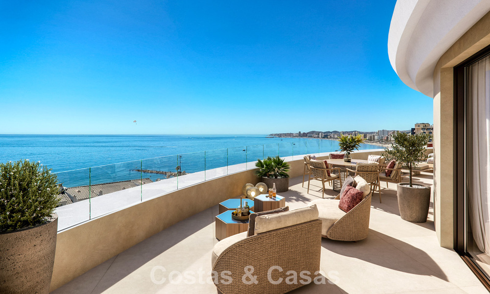 Apartamentos boutique de lujo con diseño vanguardista y vistas al mar en venta a un paso de la playa en Fuengirola, Costa del Sol 796214
