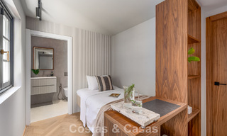 Villa arquitectónica exclusiva con vistas panorámicas al golf y al mar en venta en Nueva Andalucía, Marbella 796352 