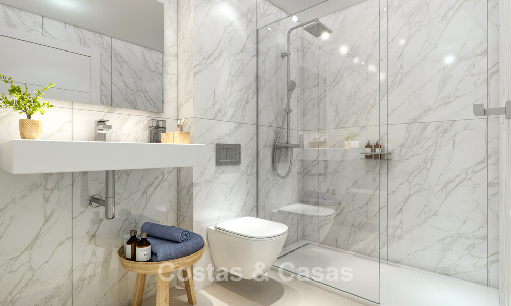 Apartamentos contemporáneos de lujo con vistas al mar en venta en un nuevo complejo entre Marbella y Sotogrande, Costa del Sol 796311