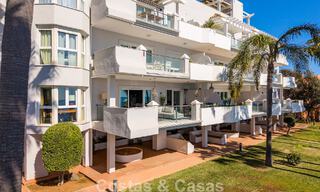 Exclusivo apartamento en primera línea de playa con vistas panorámicas al mar en venta en el centro de Estepona 795958 