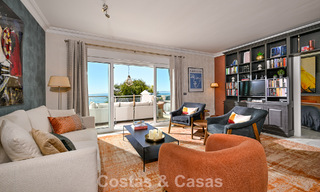 Exclusivo apartamento en primera línea de playa con vistas panorámicas al mar en venta en el centro de Estepona 795965 
