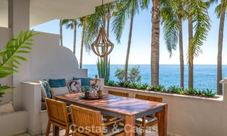 Exclusivo apartamento en primera línea de playa con vistas panorámicas al mar en venta en el centro de Estepona 795982 