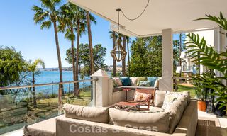 Exclusivo apartamento en primera línea de playa con vistas panorámicas al mar en venta en el centro de Estepona 795984 