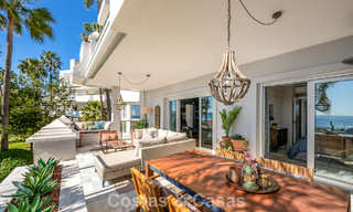 Exclusivo apartamento en primera línea de playa con vistas panorámicas al mar en venta en el centro de Estepona 795985 