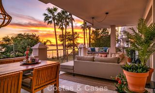 Exclusivo apartamento en primera línea de playa con vistas panorámicas al mar en venta en el centro de Estepona 795999 