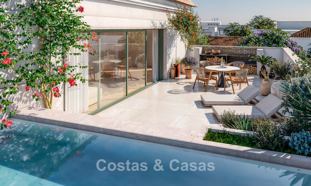 Viviendas de diseño únicas en venta a pocos pasos de todos los servicios en el centro de Estepona 795944
