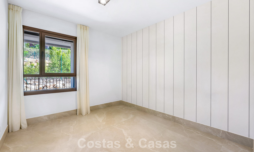 Ático dúplex nuevo con vistas despejadas en venta en el tranquilo Istán, cerca de Marbella en la Costa del Sol 796169