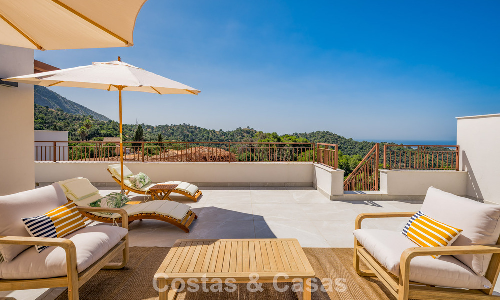 Ático dúplex nuevo con vistas despejadas en venta en el tranquilo Istán, cerca de Marbella en la Costa del Sol 796185