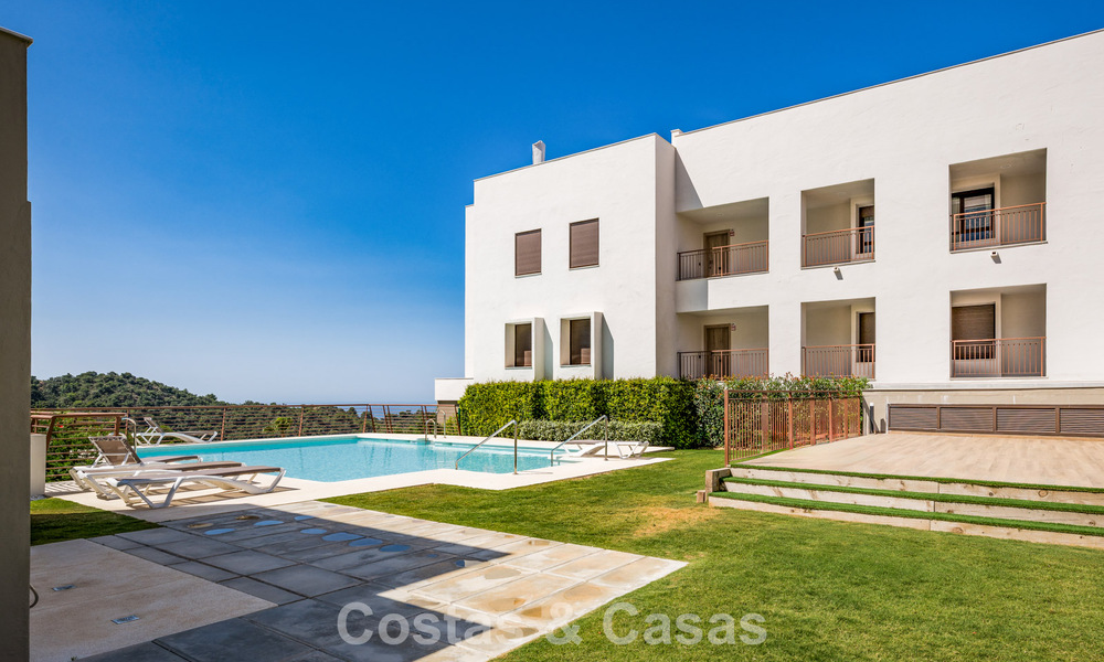 Ático dúplex nuevo con vistas despejadas en venta en el tranquilo Istán, cerca de Marbella en la Costa del Sol 796186