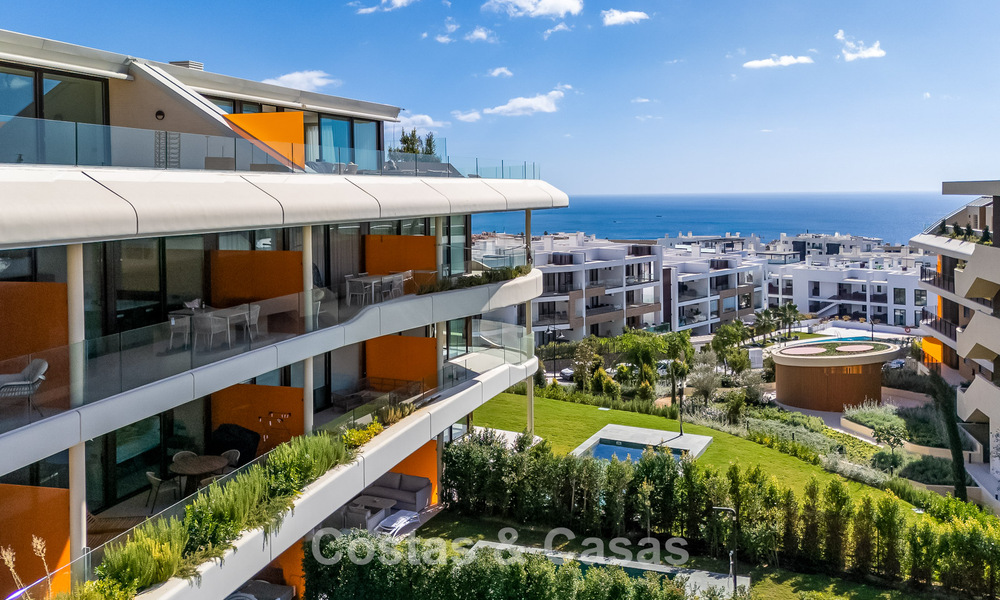 Apartamento en planta baja de alta calidad con jardín privado y piscina en venta en Fuengirola, Costa del Sol 796577
