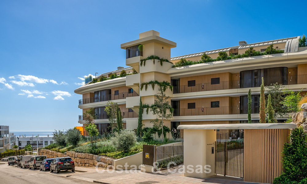 Apartamento en planta baja de alta calidad con jardín privado y piscina en venta en Fuengirola, Costa del Sol 796584
