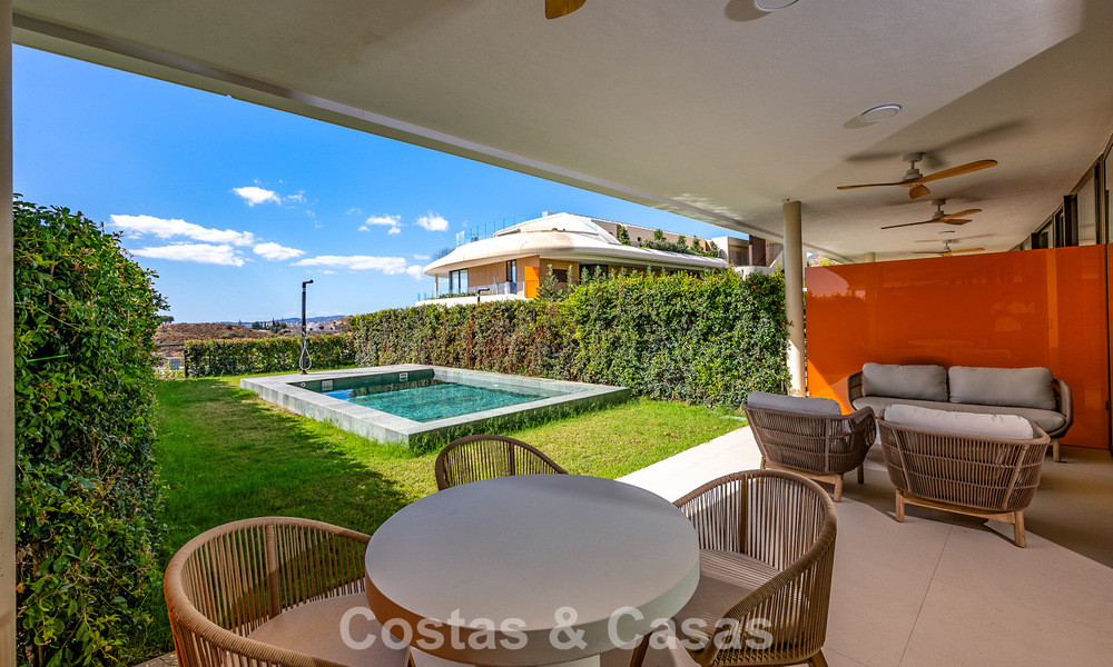 Apartamento en planta baja de alta calidad con jardín privado y piscina en venta en Fuengirola, Costa del Sol 796587