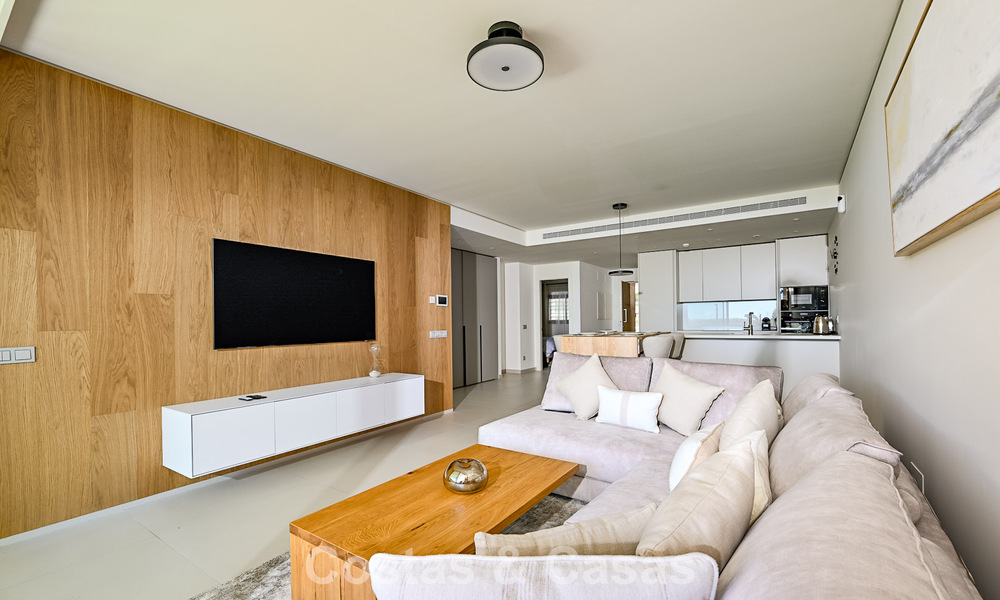 Apartamento en planta baja de alta calidad con jardín privado y piscina en venta en Fuengirola, Costa del Sol 796601