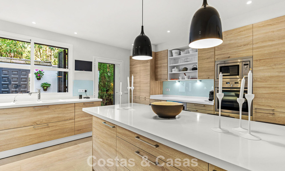 Elegante villa de lujo con total privacidad en venta en la Milla de Oro de Marbella 796658