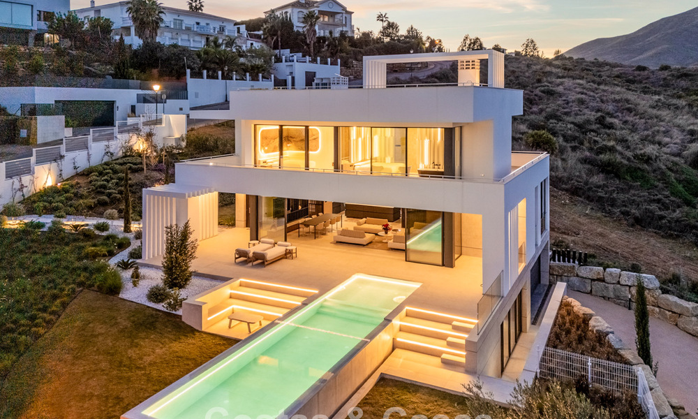 Villa moderna, nueva y de última generación en venta cerca de un campo de golf en Mijas, Costa del Sol 796669