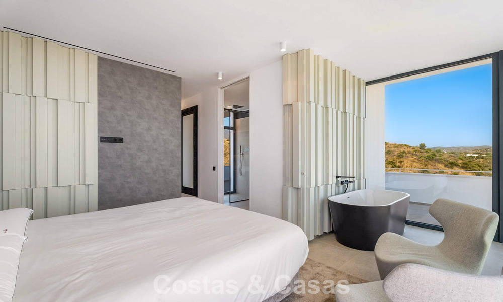 Villa moderna, nueva y de última generación en venta cerca de un campo de golf en Mijas, Costa del Sol 796686