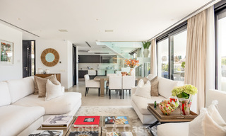 Villa de lujo avanzada en primera línea de golf en venta en el Valle del Golf de Nueva Andalucía, Marbella 796720 