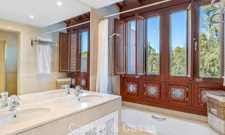 Ático dúplex de lujo en venta en un complejo cerrado en el valle del golf de Nueva Andalucía, Marbella 796733 