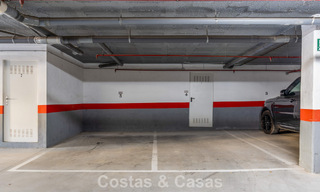 Ático dúplex de lujo en venta en un complejo cerrado en el valle del golf de Nueva Andalucía, Marbella 796757 